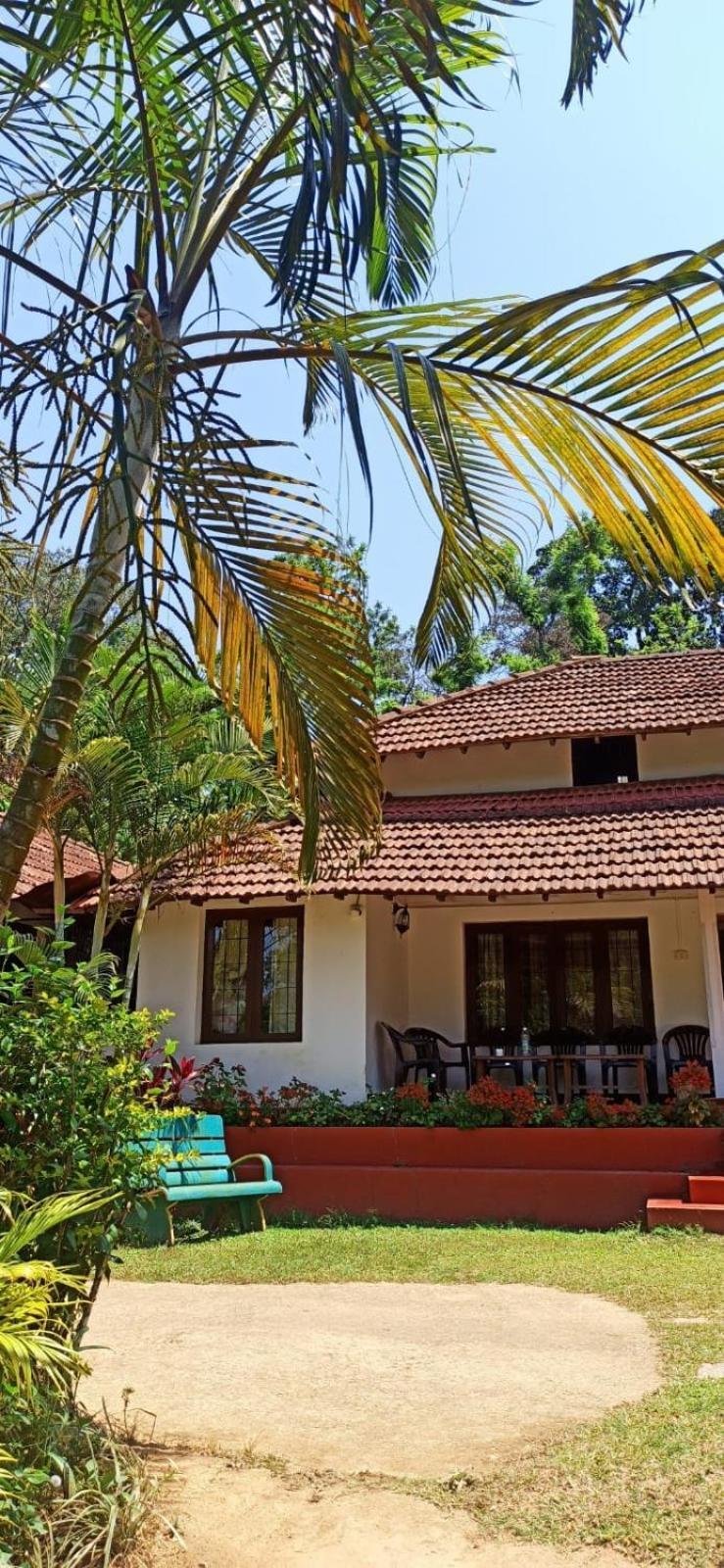 Emerald Castle Villa Madikeri Exterior foto
